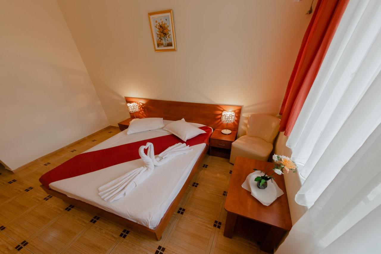 Hotel Callatis Neptun Buitenkant foto